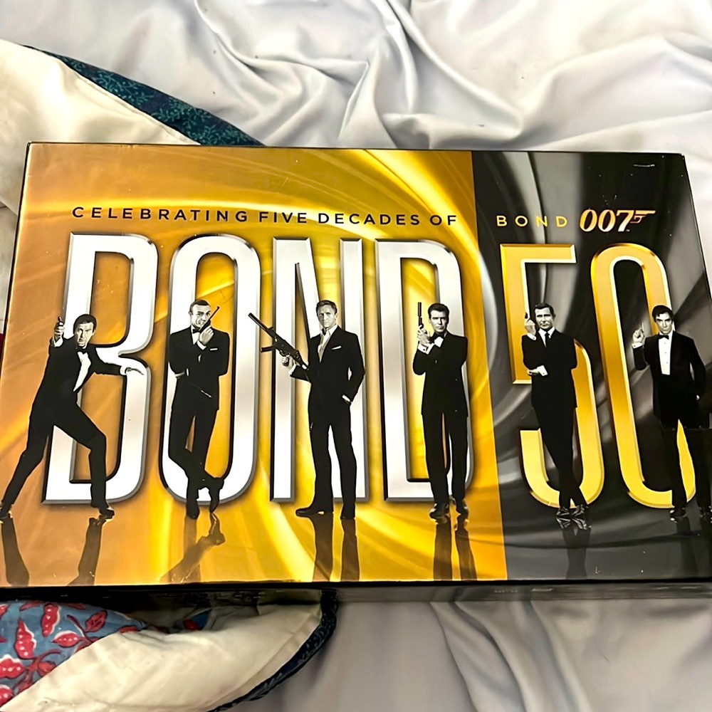 007 celebrating 5 decades of James Bond DVD collection